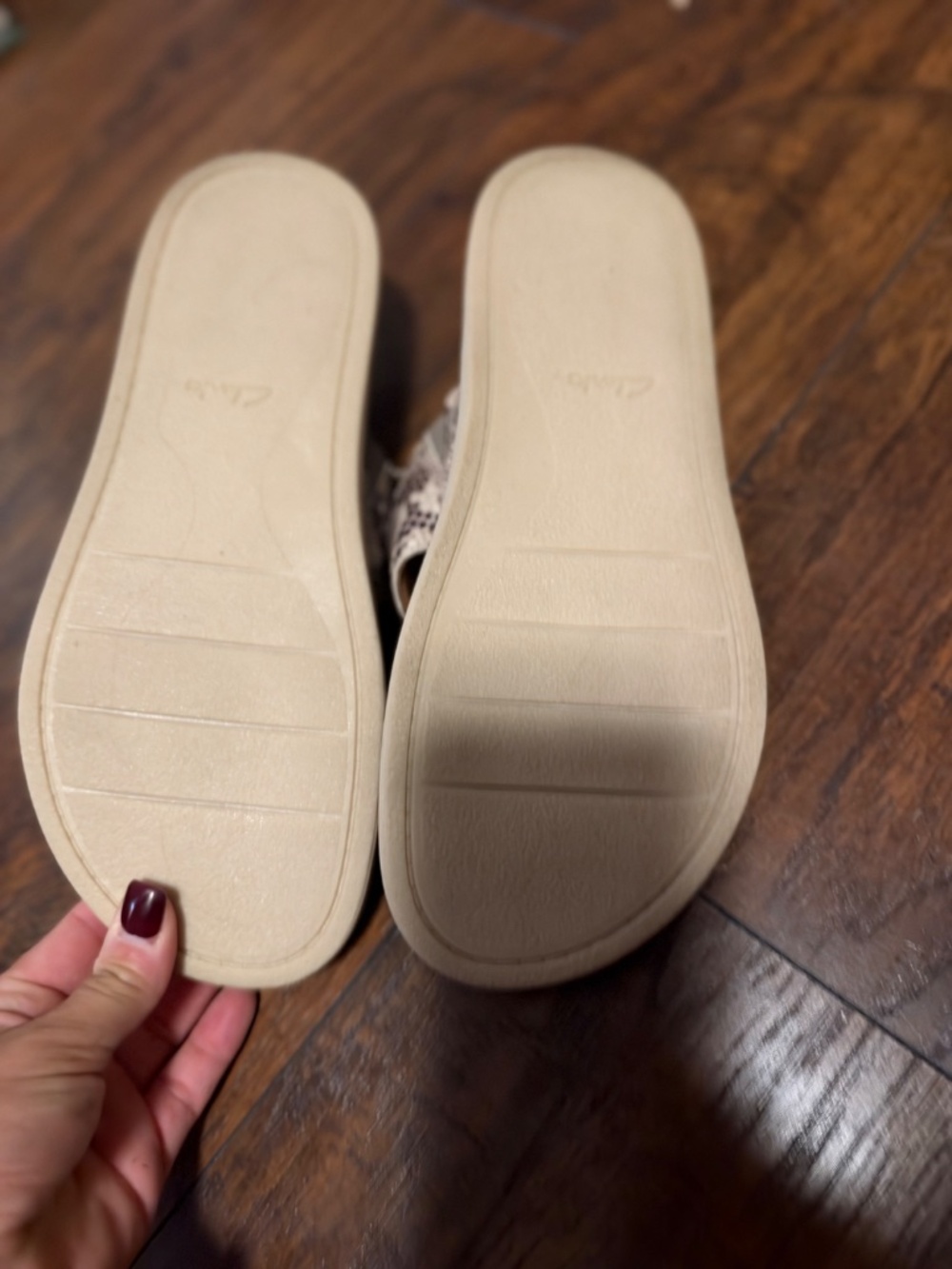 Sandals - Picture 2 of 3